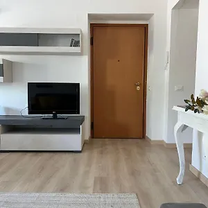 Casa vacanze La Rotonda, Castro (Lombardy)